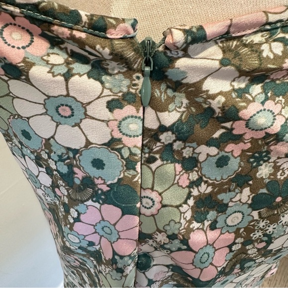 Cotton Candy Floral Skirt & Top Set Size M & L - Picture 8 of 12